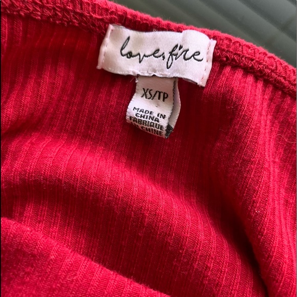 Red Rip Knit Off-the-Shoulder - Picture 4 of 5